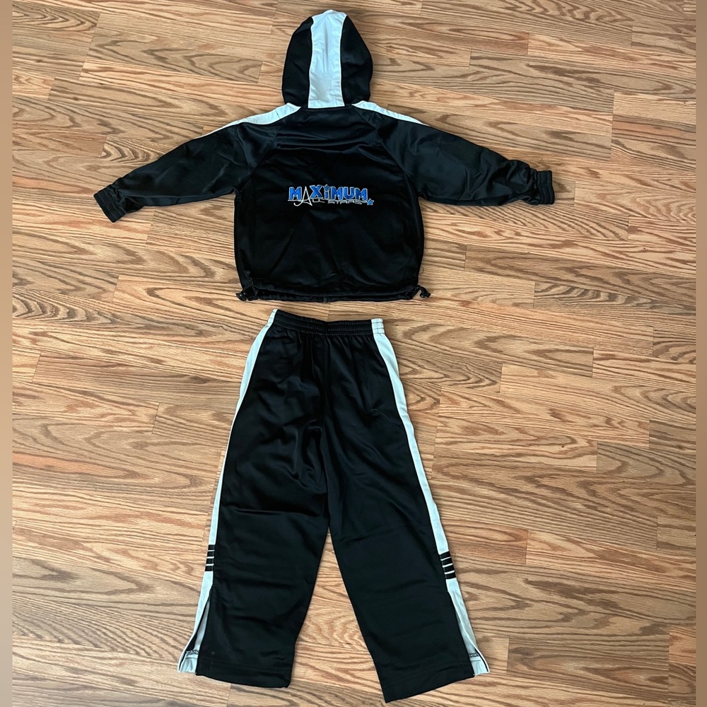 Authentic Maximum All Star Cheer Warm Ups! Size - YXS